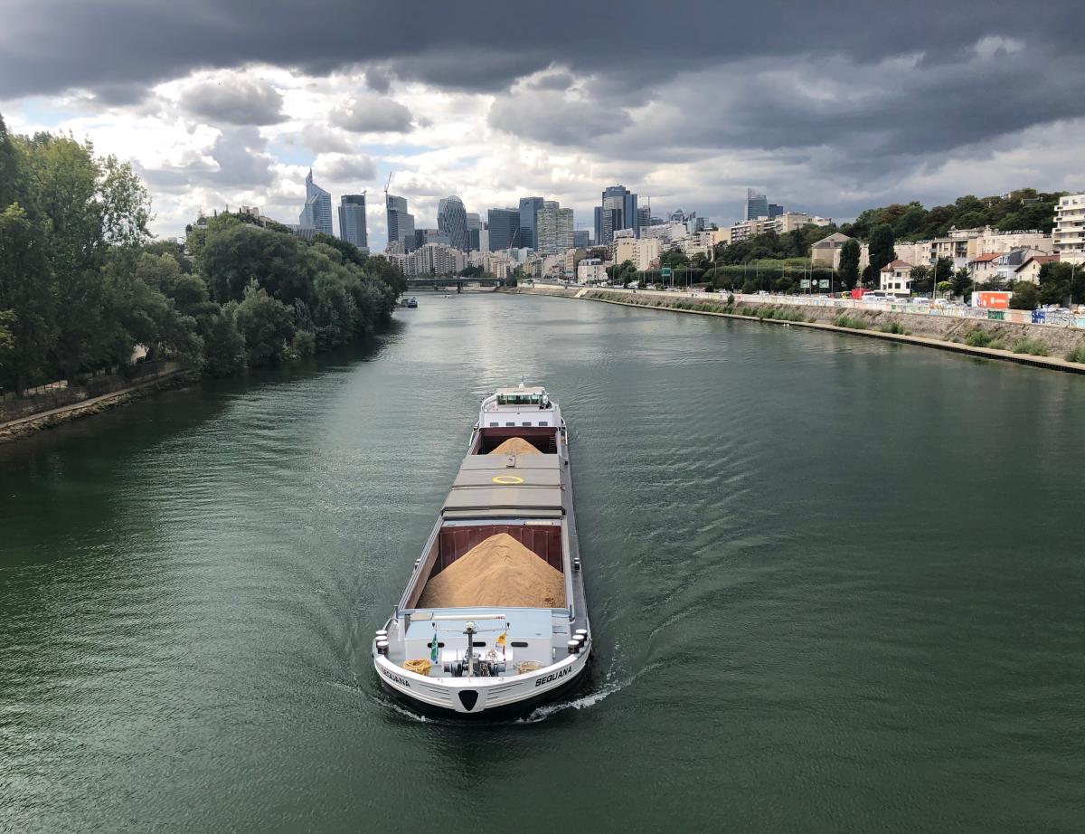 Transport fluvial : les matériaux surfent sur une croissance à deux chiffres